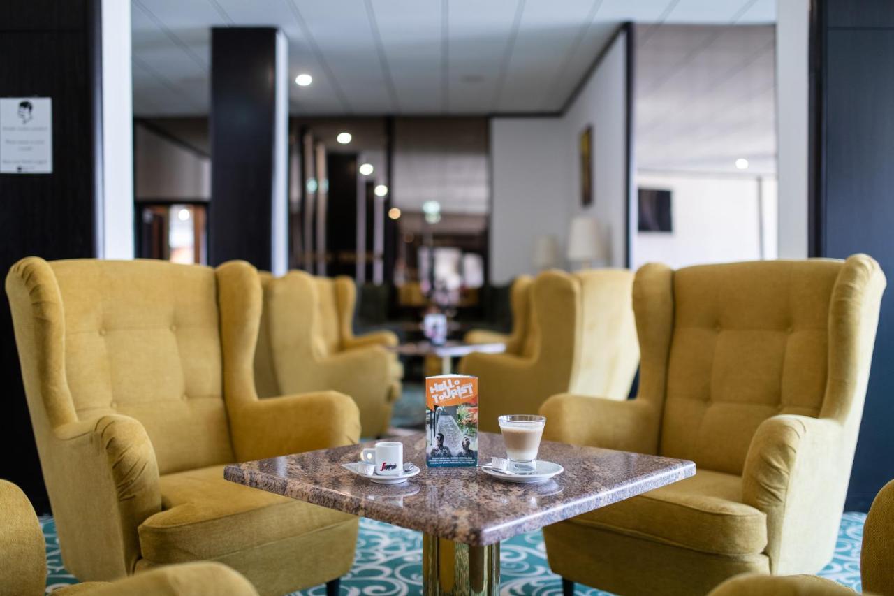 Hotel Arpad Tatabánya Εξωτερικό φωτογραφία