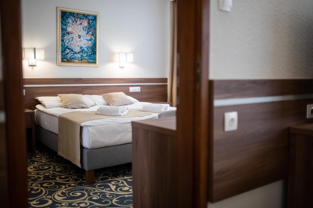 Hotel Arpad Tatabánya Εξωτερικό φωτογραφία