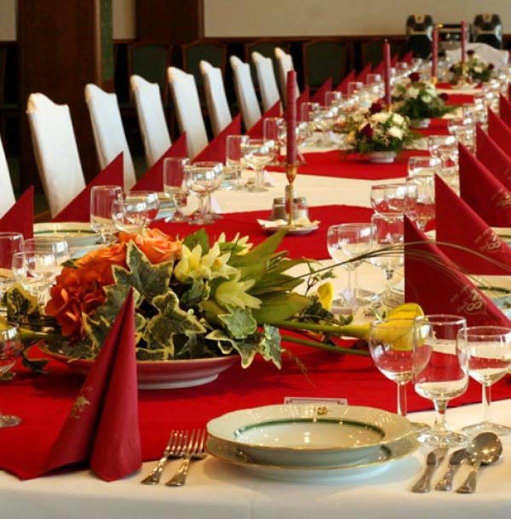 Hotel Arpad Tatabánya Εξωτερικό φωτογραφία